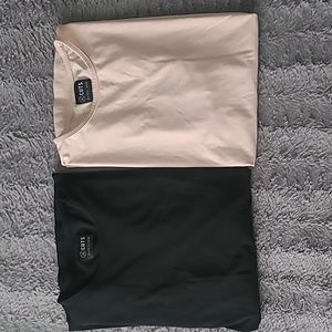 2 Cuts Clothing Size L.